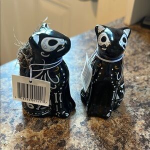 Black and White Cat Figurines (Two)